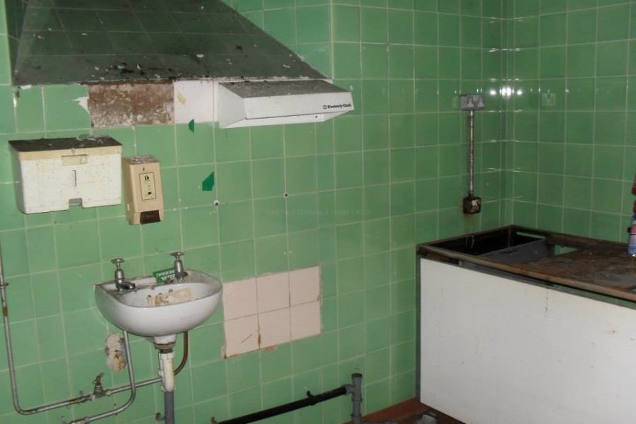 599358_10153340022745093_1399065593_n_10153340022745093