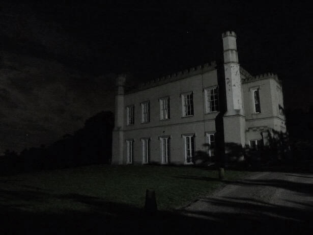 Ghost hunt. Thrilling Ghost Hunting Adventure - Unveil the UK's Most Haunted Hotspots with Haunted Houses Events"