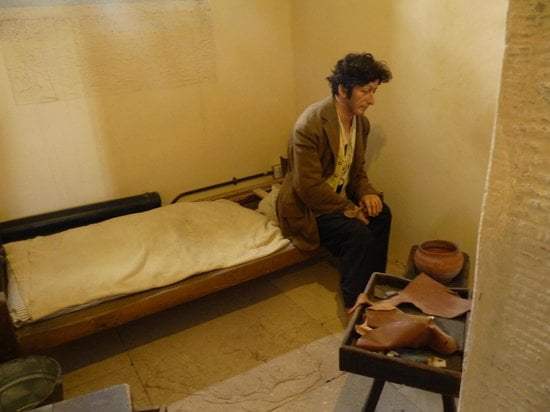 Jedburgh castle jail priosner